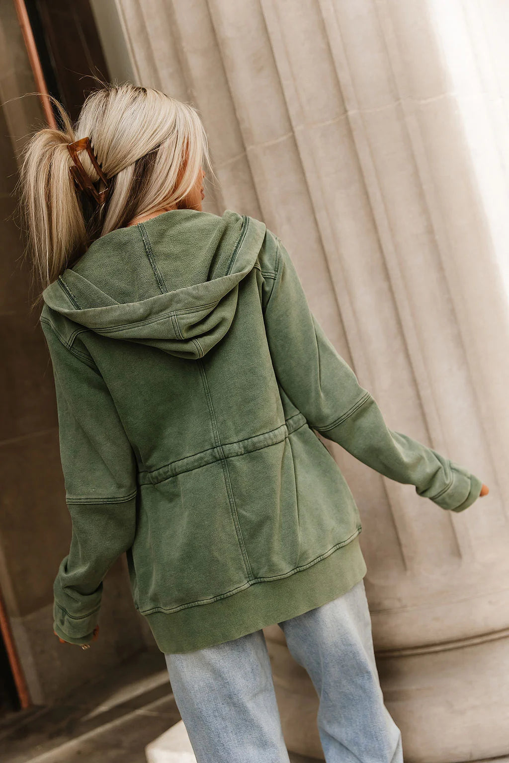 ***PRE-ORDER*** Ampersand Grab &amp; Glow Jacket - Moss (shipping mid December)