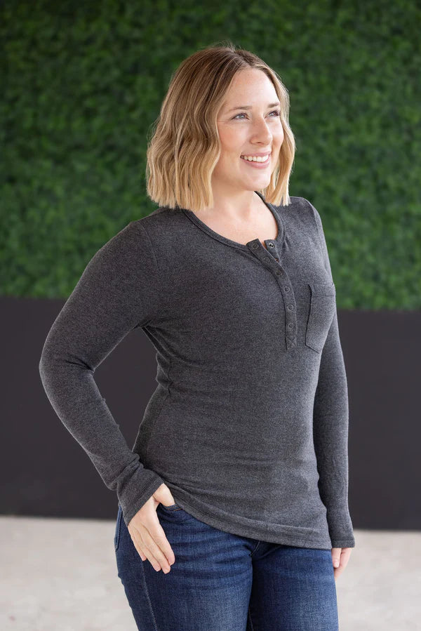 ***PRE-ORDER*** Michelle Mae "Georgia" Long Sleeve Top - Charcoal