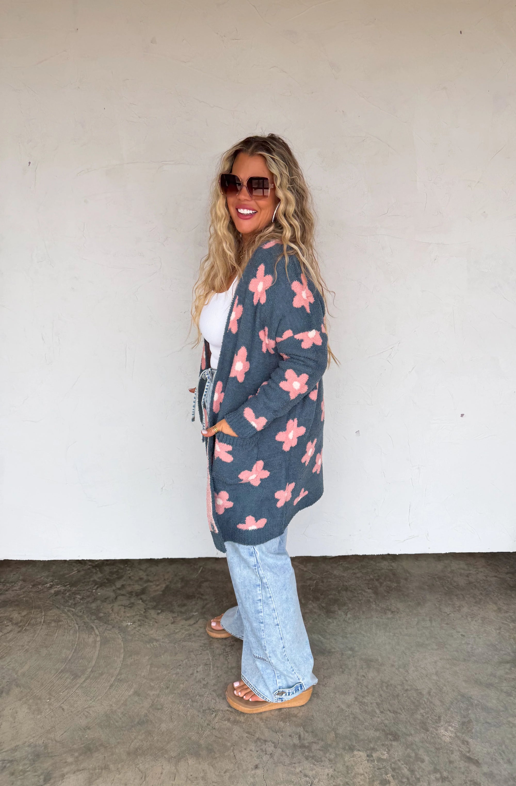 Spring Cloud Cardigan - Blue Daisy