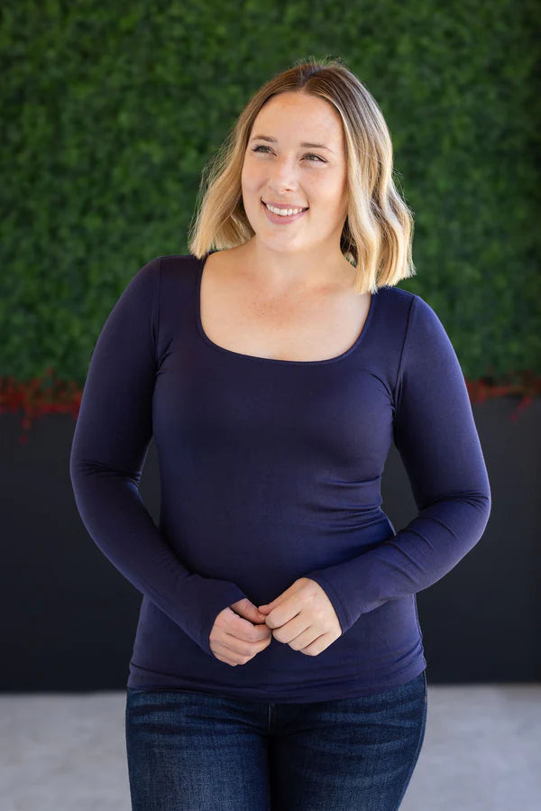 ***PRE-ORDER*** Michelle Mae "Alyssa" Long Sleeve Top - Navy