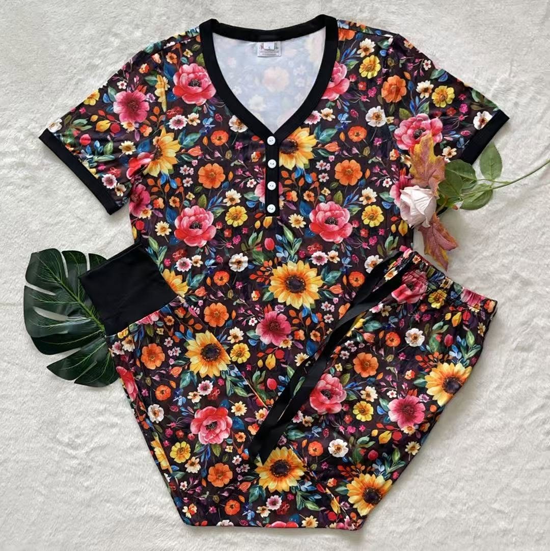 ***PRE-ORDER*** Shirley Short Sleeve Jogger Pajamas - Fall Floral