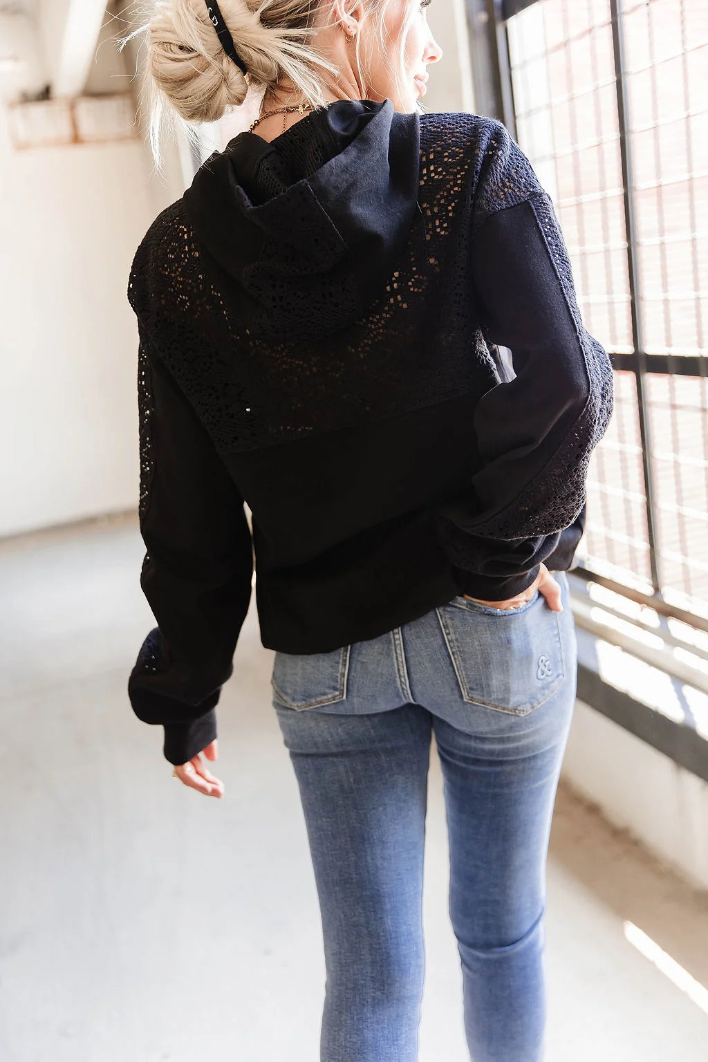 ***PRE-ORDER*** Ampersand University Hoodie - Wonderstruck Black