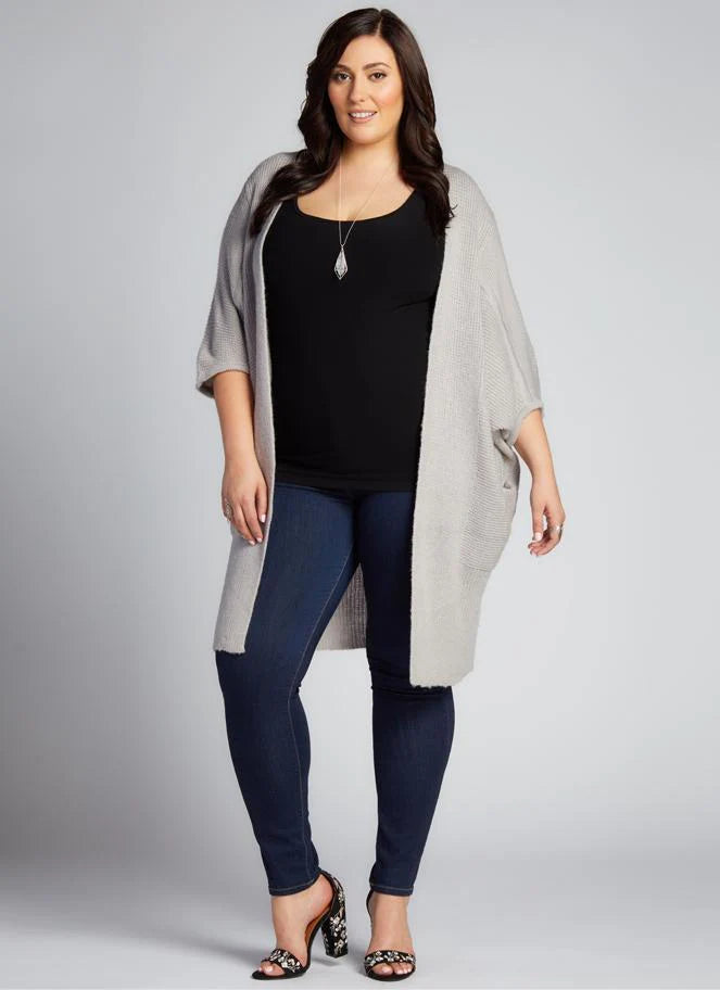 C&#39;est Moi &quot;Bamboo Curvy Size Tank&quot; - Black