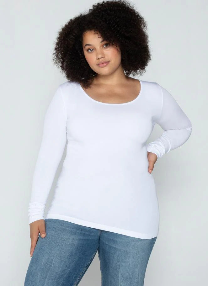 C'est Moi "Bamboo Curvy Long Sleeve  V-Neck Top" - White