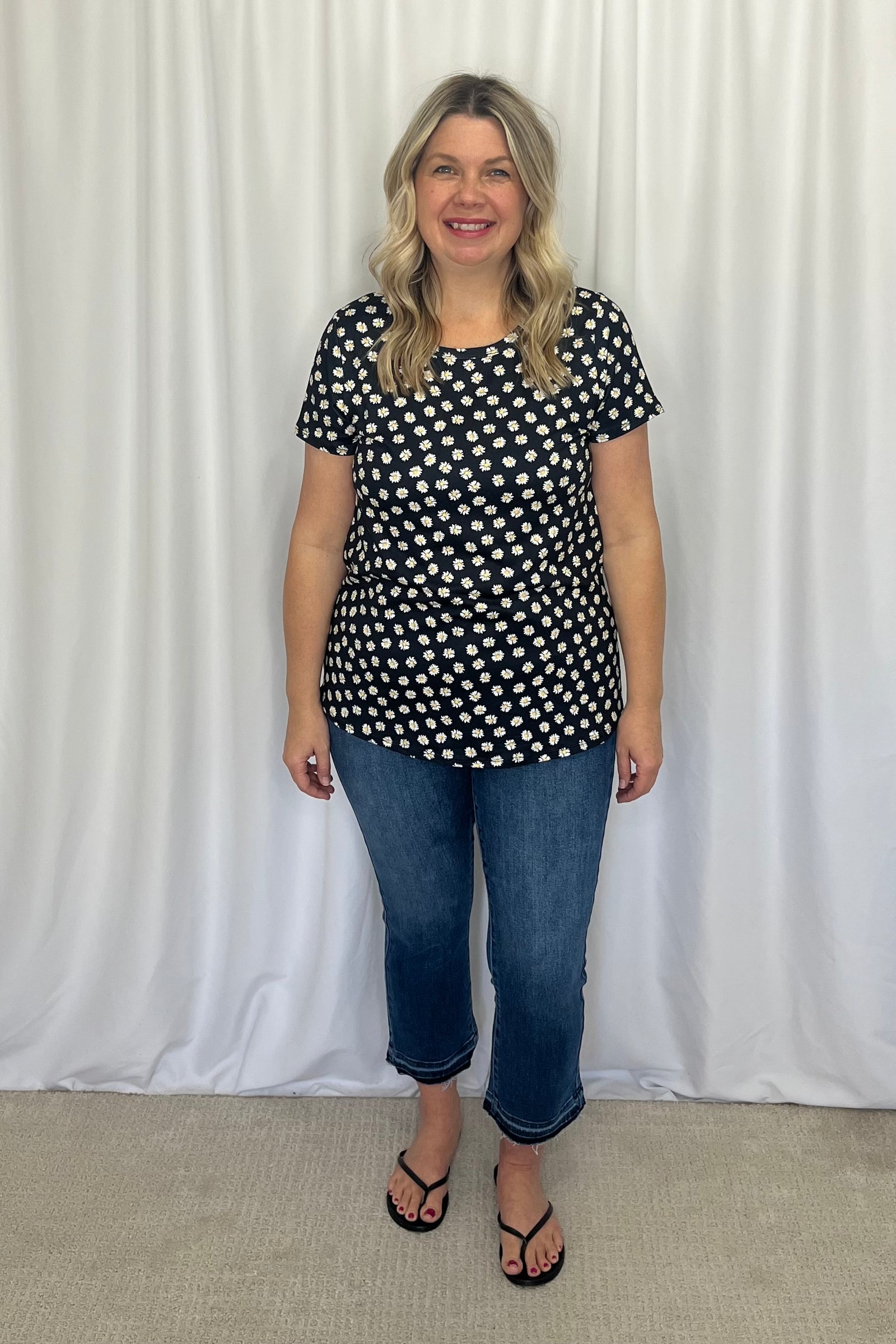 Daisy Short Sleeve Tee - Black