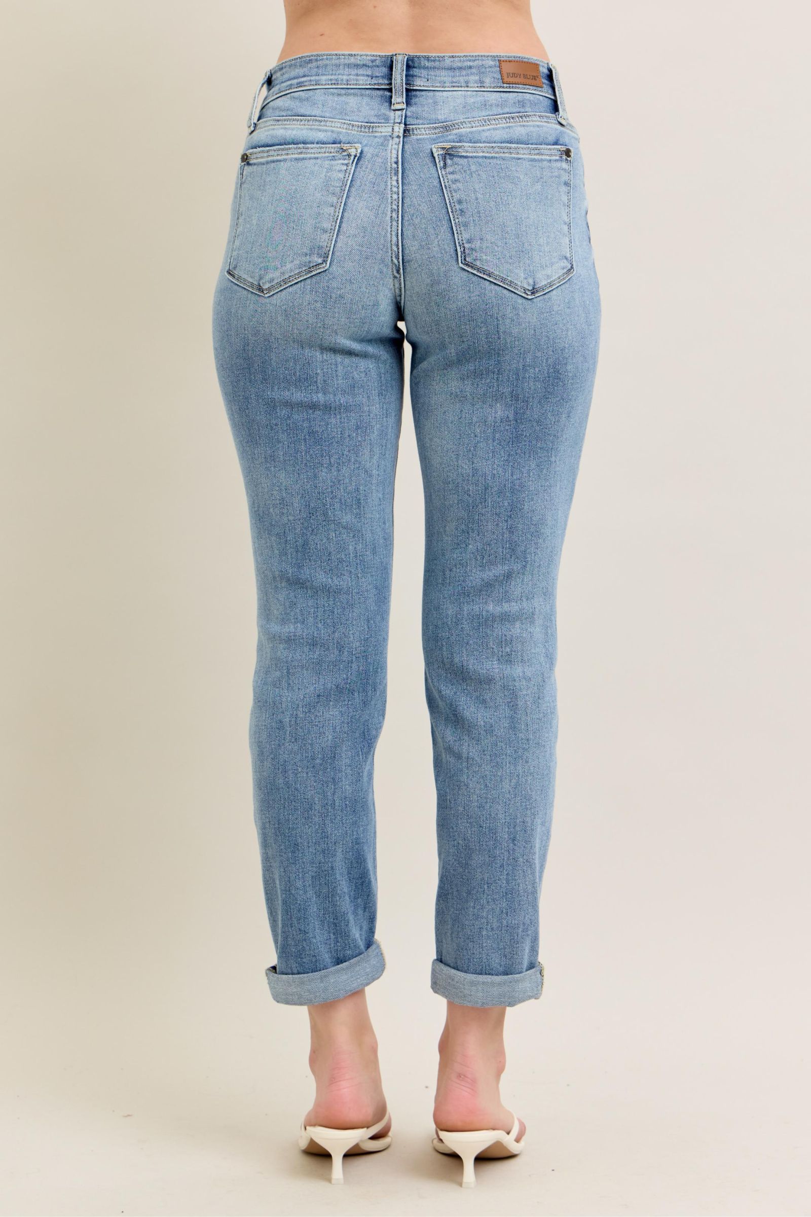 Judy Blue &quot;Marley&quot; Mid Rise Non Distressed Boyfriend Jeans - Light Wash