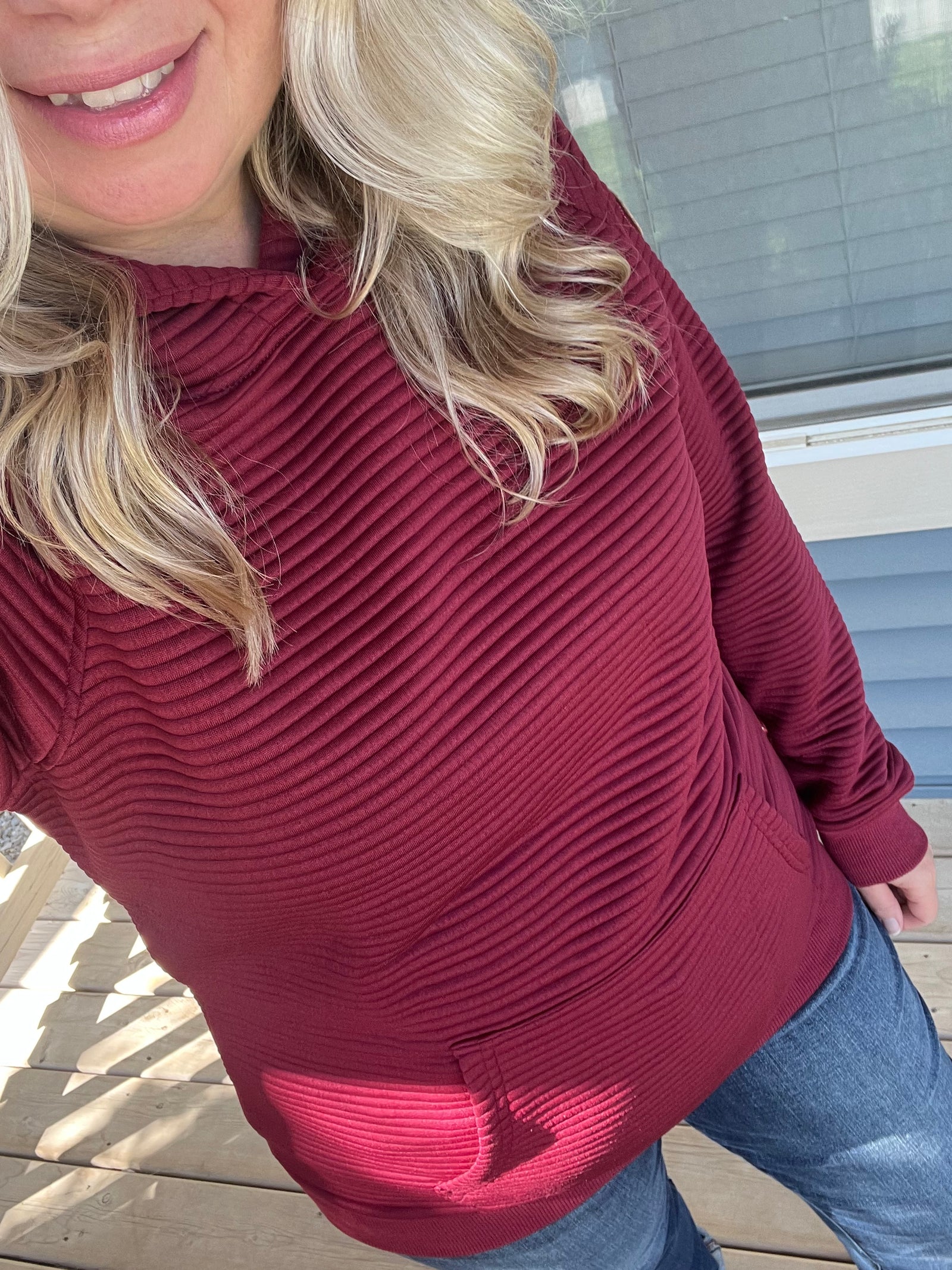 Michelle Mae "Tatum" Textured Pullover Hoodie - Burgundy