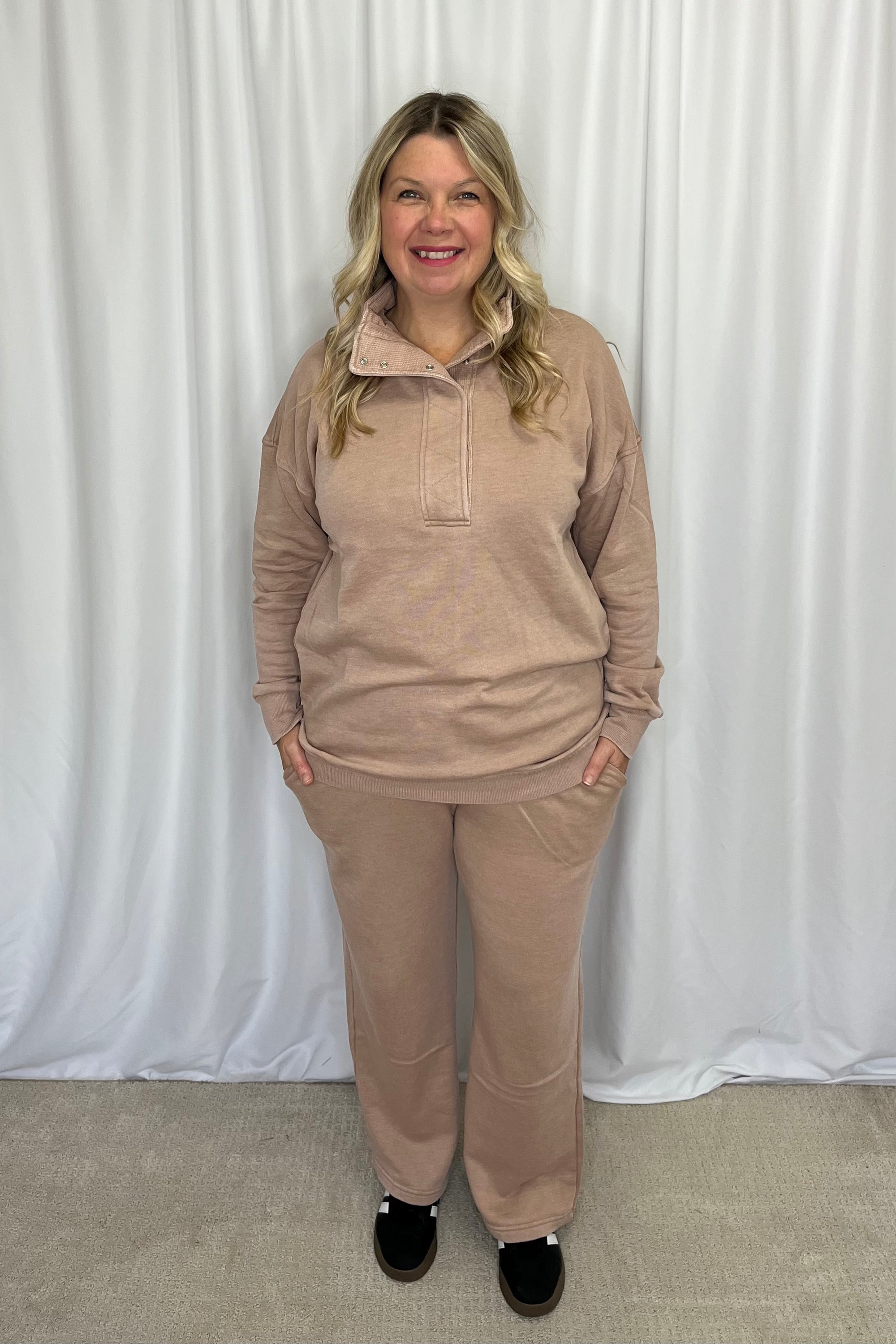 Michelle Mae "Jesse" Vintage Wash Snap Pullover - Tan