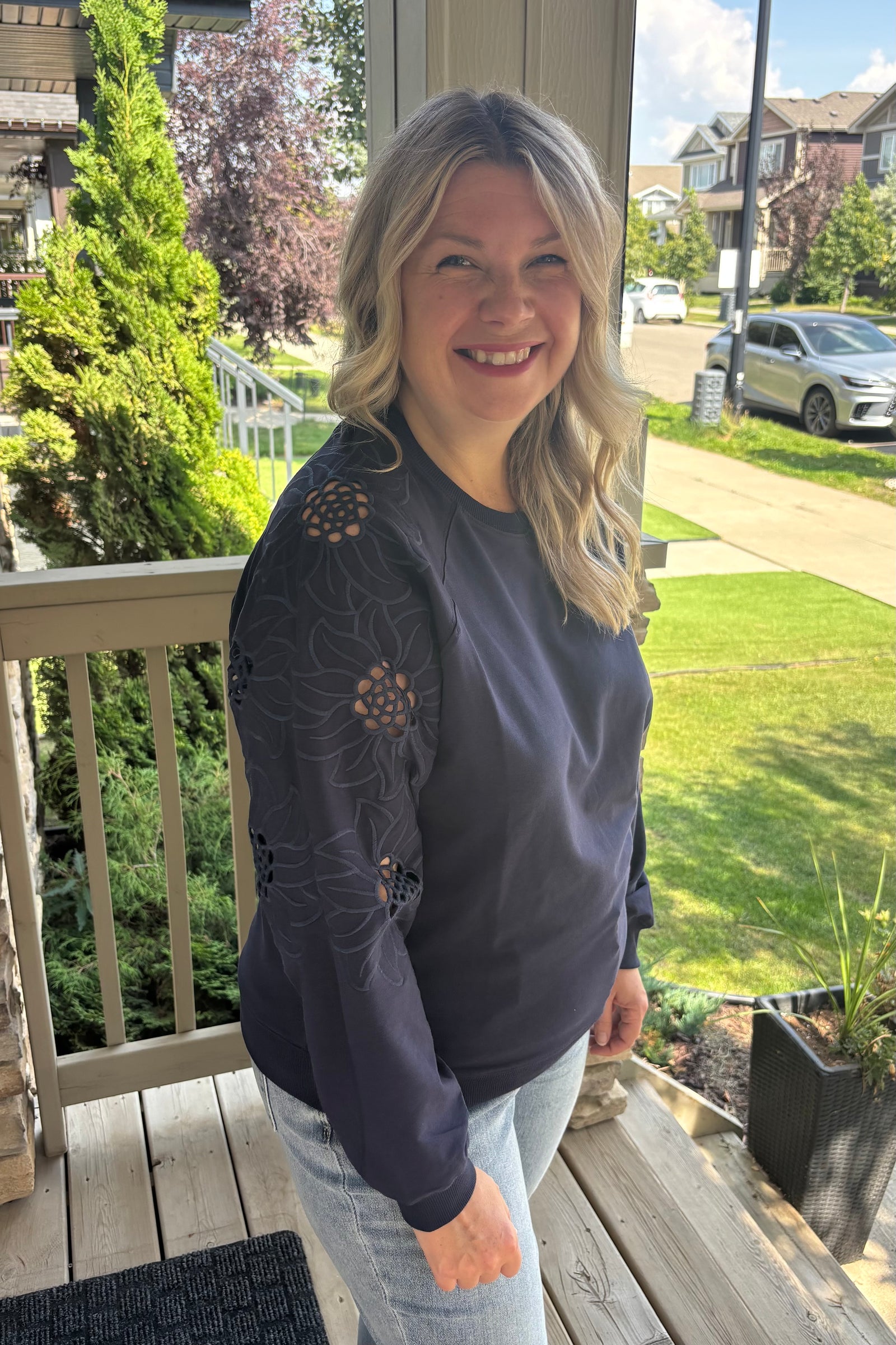 Josie Embroidery Sleeve Pullover - Navy