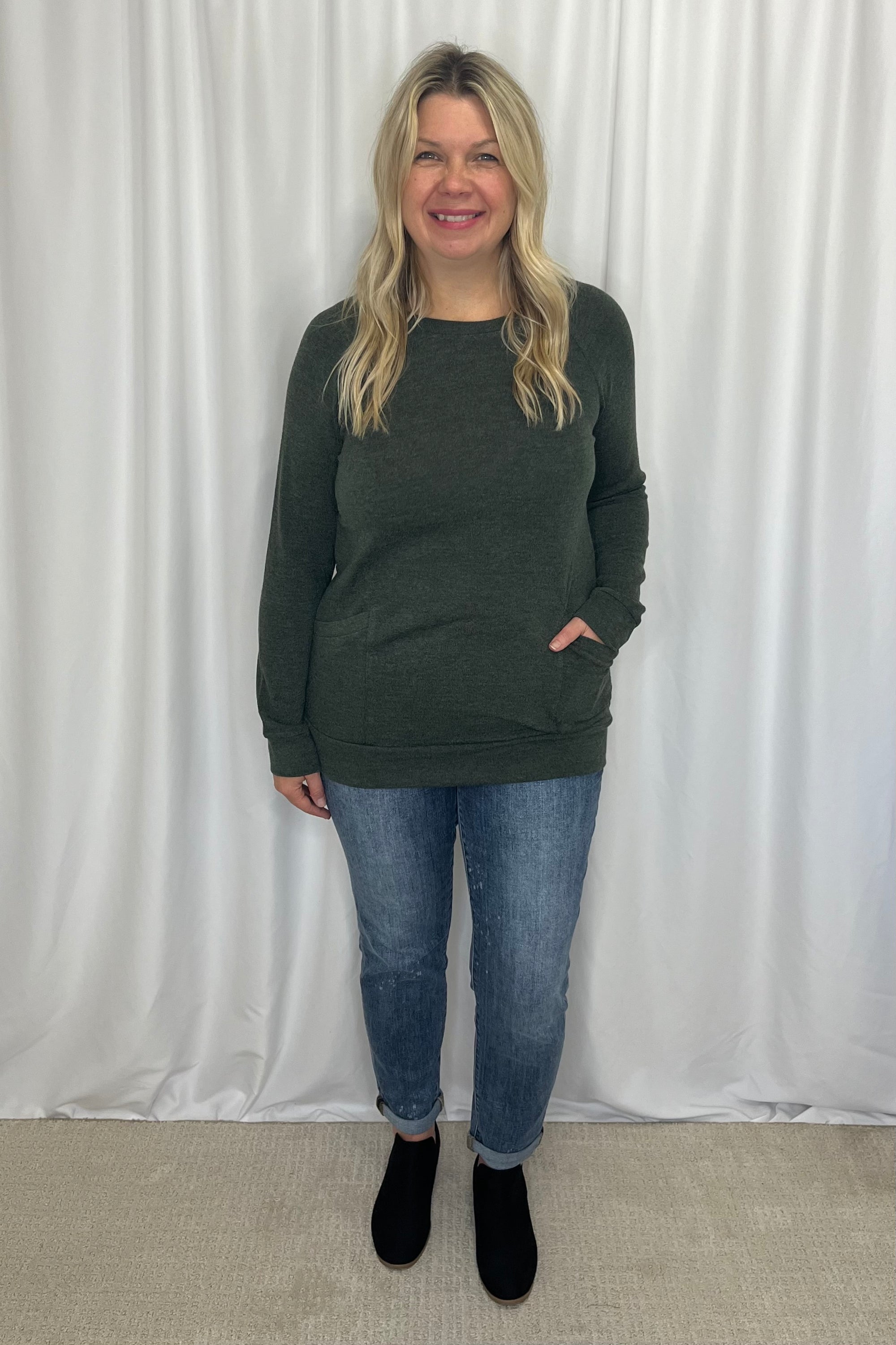 Adeline Sweater with Pockets - Olive