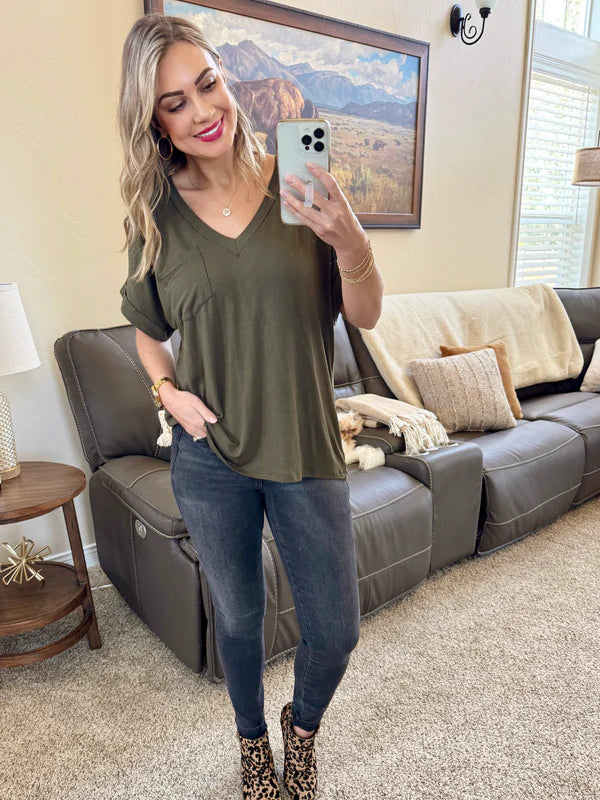 Michelle Mae Sierra Pocket Top - Olive