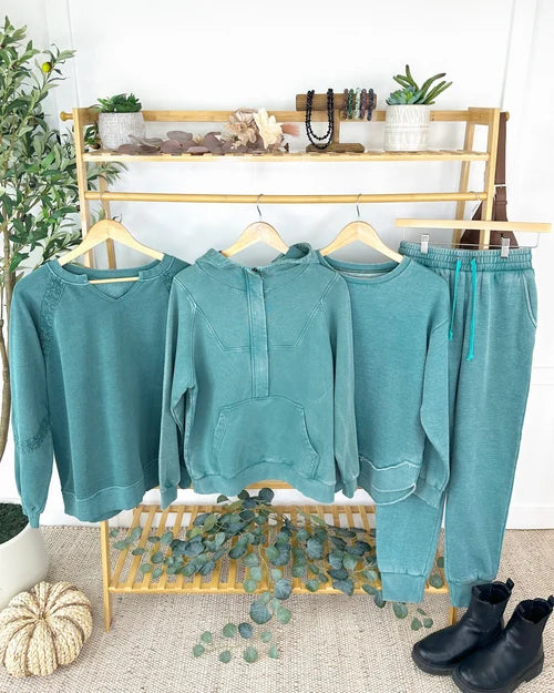***PRE-ORDER*** Michelle Mae Lace Accent Vintage Wash Pullover - Teal