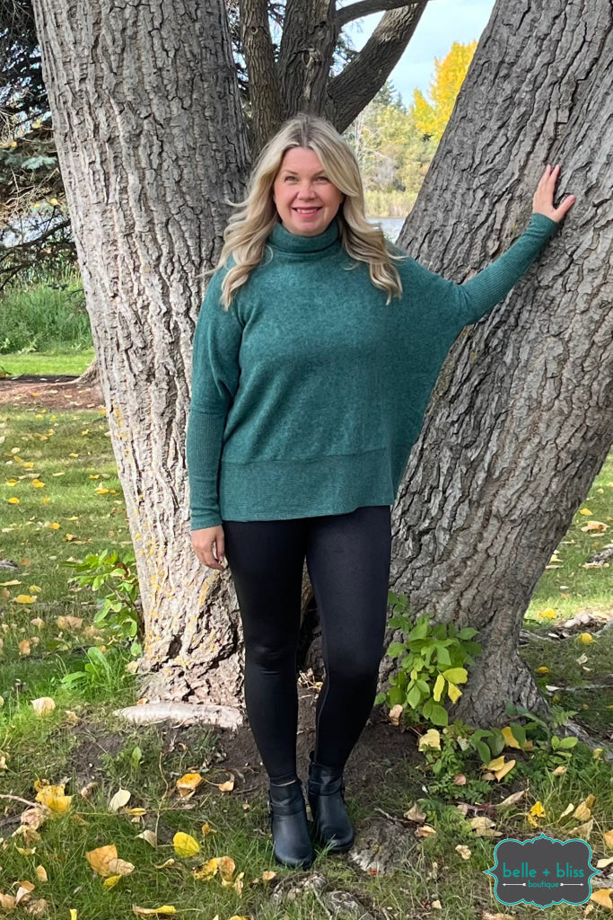 Hanna Dolman Sweater - Green Tops & Sweaters