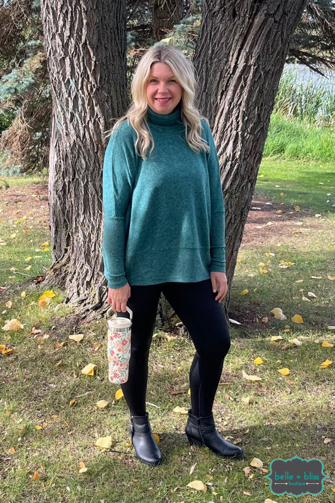 Hanna Dolman Sweater - Green Tops & Sweaters