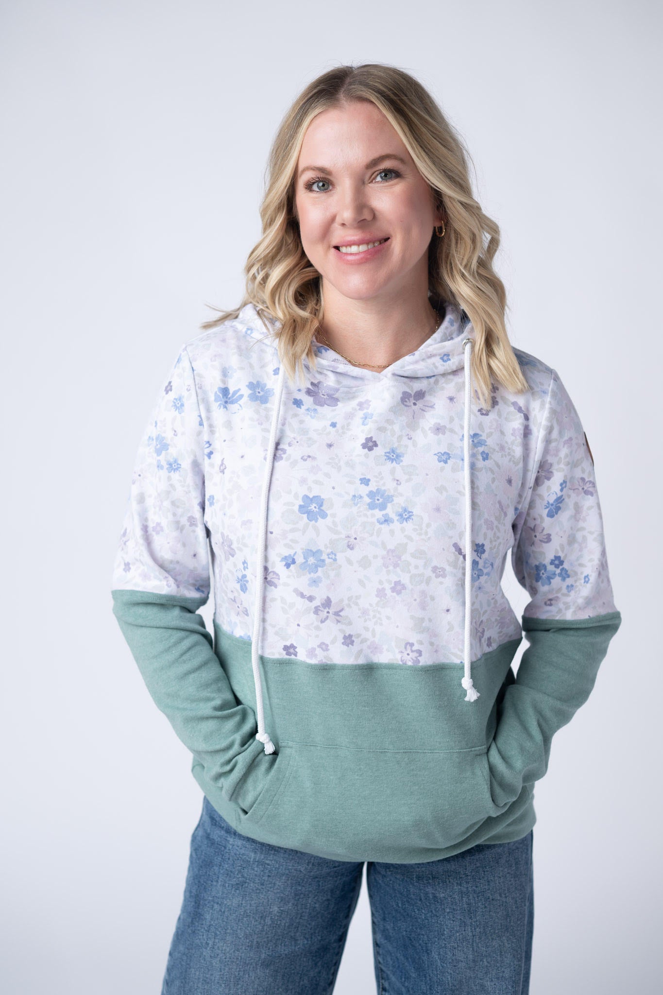 Michelle Mae Hailey Pullover Hoodie - Meadows and Sage